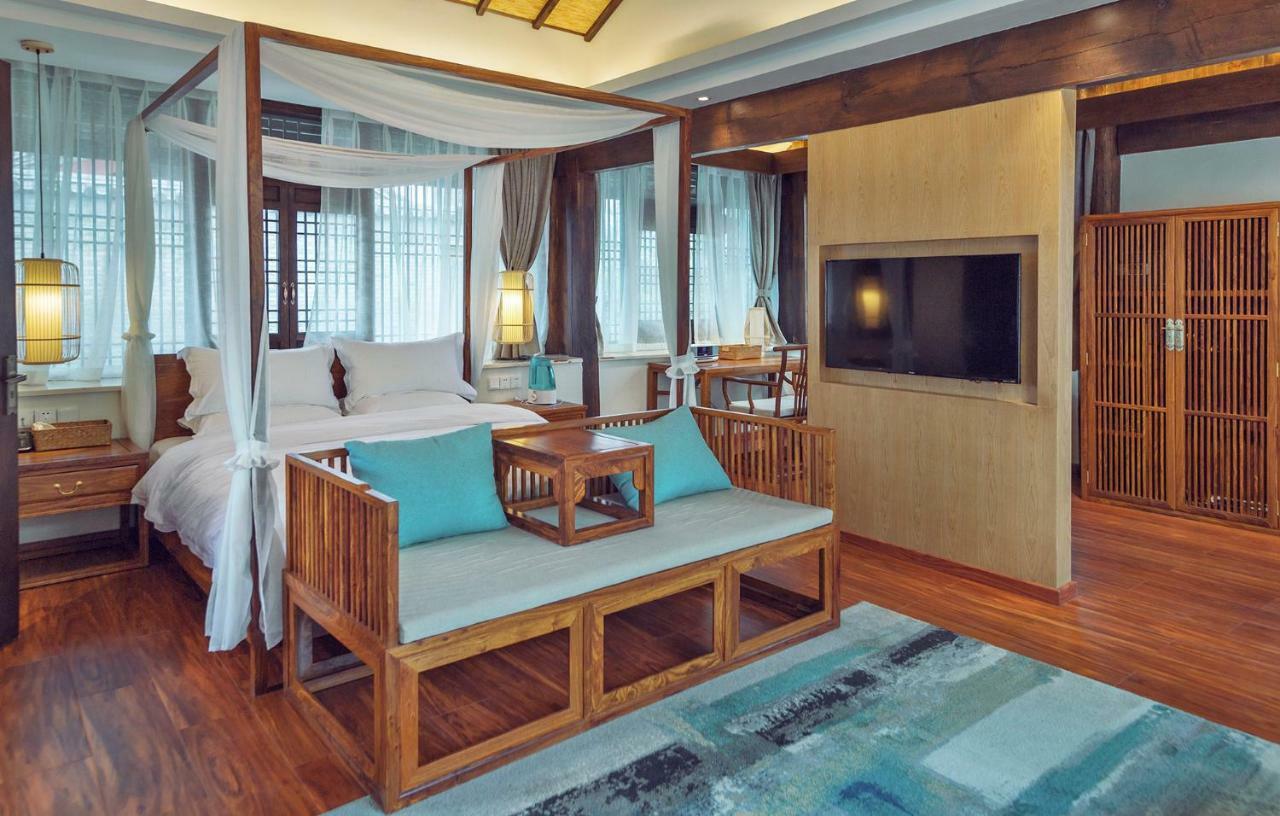 Baisha  Lijiang Qilu Garden Hotel מראה חיצוני תמונה