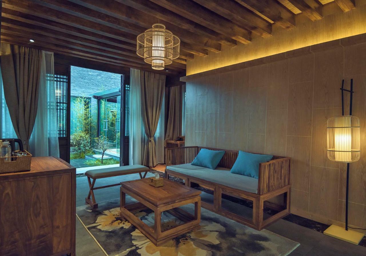 Baisha  Lijiang Qilu Garden Hotel מראה חיצוני תמונה