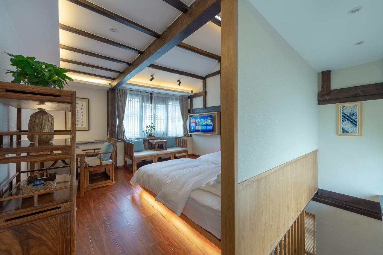 Baisha  Lijiang Qilu Garden Hotel מראה חיצוני תמונה