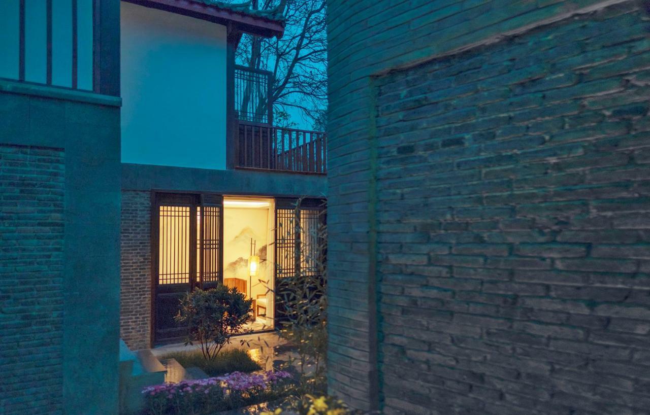 Baisha  Lijiang Qilu Garden Hotel מראה חיצוני תמונה